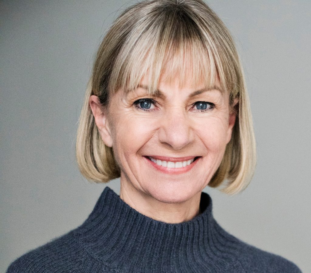 Photograph of author Kate Mosse